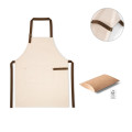 HOLM. 100% cotton canvas apron (320 g/m²) with metal details